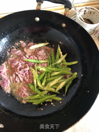 洋葱炒牛肉的做法步骤：3