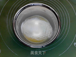 三明治机不做三明治：奶香蔓越莓三角烧的做法步骤：4