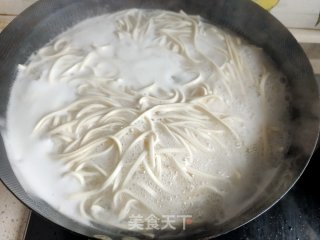 香菇肉丁炸酱面的做法步骤：23