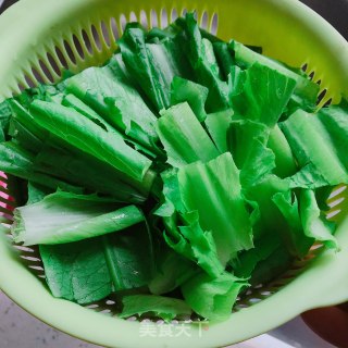 爆炒油麦菜的做法步骤：2