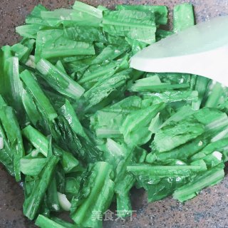 爆炒油麦菜的做法步骤：6