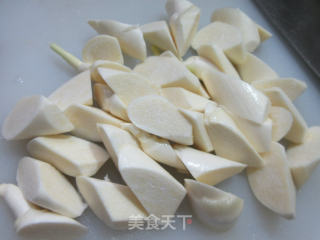 乌贼烧茭白的做法步骤：3