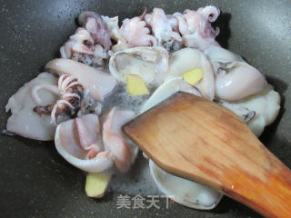 乌贼烧茭白的做法步骤：5