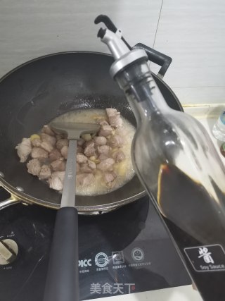土豆烧肉的做法步骤：4