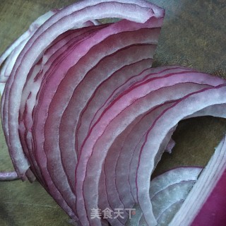 蒜香洋葱拌木耳的做法步骤：4
