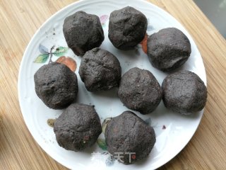 广式蛋黄豆沙月饼的做法步骤：8