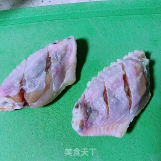 奥尔良烤鸡翅的做法步骤：2