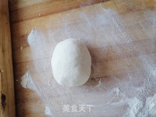 灯笼豆沙卷的做法步骤：5