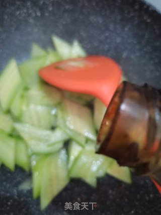 素炒青瓜片的做法步骤：5