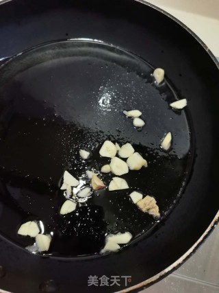 蒜香水瓜的做法步骤：3