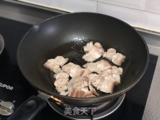 回锅肉的做法步骤：5