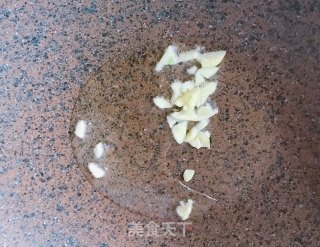 玉米粒炒火腿肠的做法步骤：3