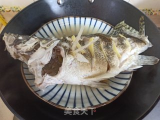 清蒸鳜(桂)鱼的做法步骤：7