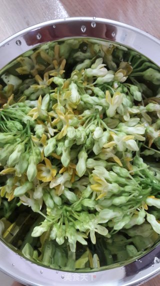 夜香花鸡蛋汤的做法步骤：1