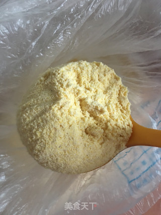 玉米面糊糊的做法步骤：1