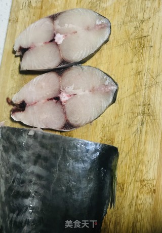 香煎马鲛鱼的做法步骤：2