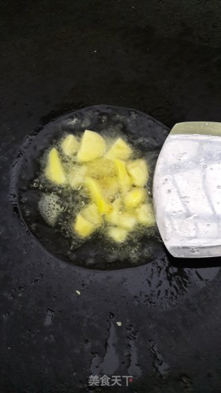 土豆炒猪肉的做法步骤：4