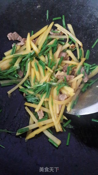 土豆炒猪肉的做法步骤：8