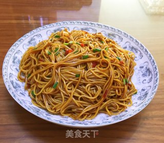 辣酱葱油拌面的做法步骤：8
