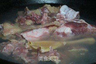 大骨炖鹅汤的做法步骤：4