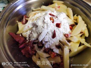 牛肉嫩姜炒黄瓜的做法步骤：2