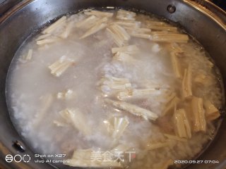 腐竹瘦肉粥的做法步骤：5