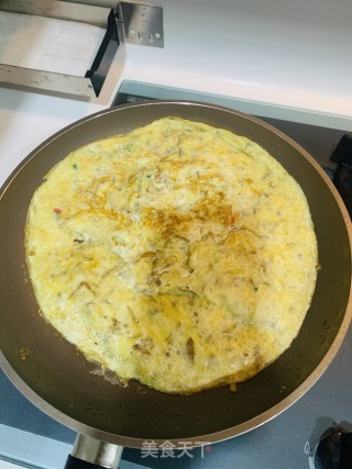 土豆丝煎鸡蛋饼的做法步骤：5