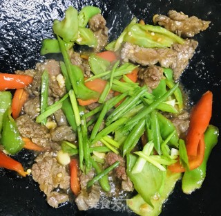 小炒牛肉#快手小炒#的做法步骤：9