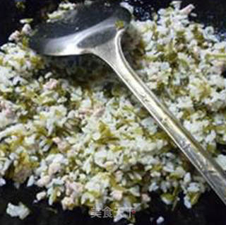 瘦肉咸菜炒饭的做法步骤：9