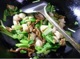 鸡棕菌小青菜炒面疙瘩的做法步骤：13