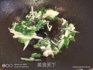 虾仁烧豆腐的做法步骤：3