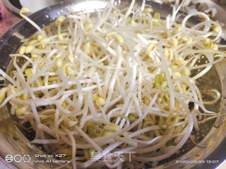油豆腐煮牛肉的做法步骤：3