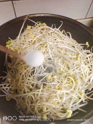 油豆腐煮牛肉的做法步骤：7