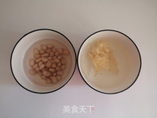 银耳花生红枣汤的做法步骤：2