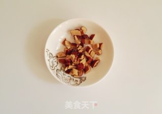 银耳花生红枣汤的做法步骤：3