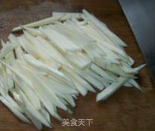 韭菜茭白炒面筋的做法步骤：5