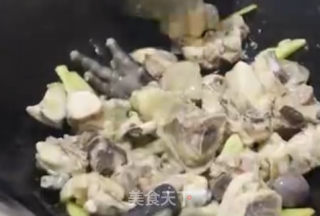 家常炒鸡的做法步骤：4