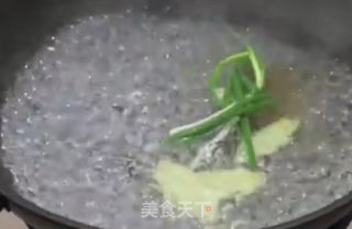 水煮虾的做法步骤：2