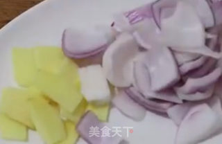 猪扒煲的做法步骤：2