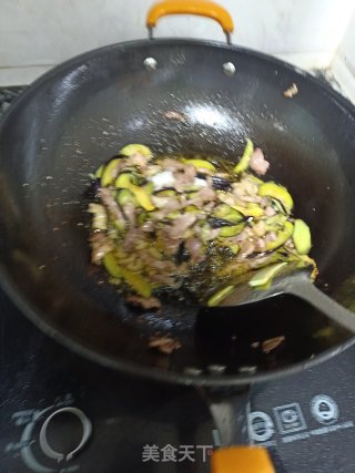 茄子炒肉的做法步骤：7