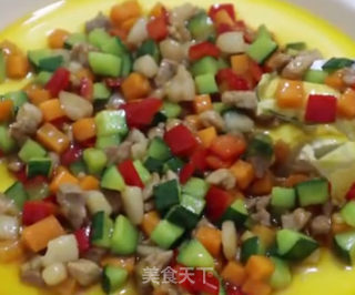 肉丁时蔬鸡蛋羹的做法步骤：8