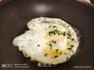 葱香蛋炒饭的做法步骤：4