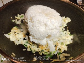 葱香蛋炒饭的做法步骤：6
