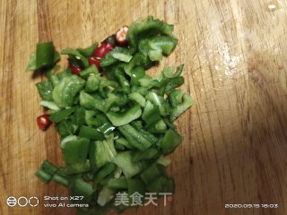 青椒烧牛肉的做法步骤：2