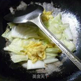 黑芝麻鸡蛋炒大白菜的做法步骤：8