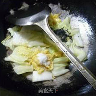 黑芝麻鸡蛋炒大白菜的做法步骤：9