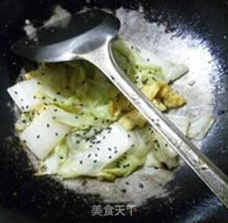 黑芝麻鸡蛋炒大白菜的做法步骤：10