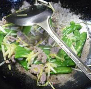 韭菜芽瘦肉炒荷兰豆的做法步骤：10