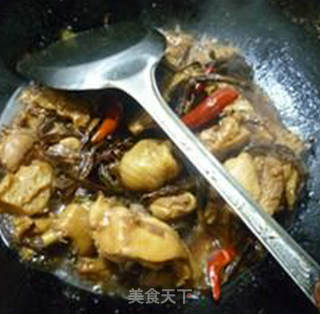 豇豆干烤麸烧鸡块的做法步骤：12