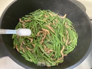 刀豆炒肉丝的做法步骤：7